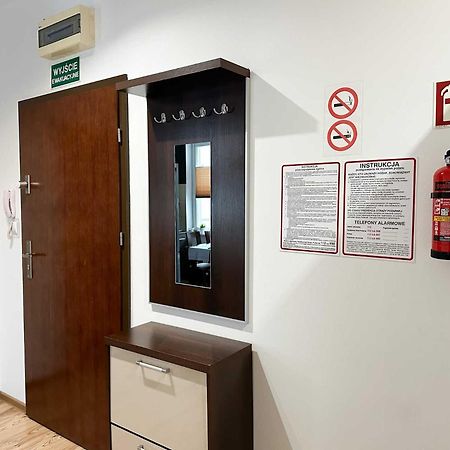 Dmk Green Apartment Near Warsaw-Modlin Airport Nowy Dwór Mazowiecki 外观 照片